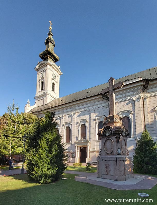 Saborna crkva i Krst od mermera, Novi Sad