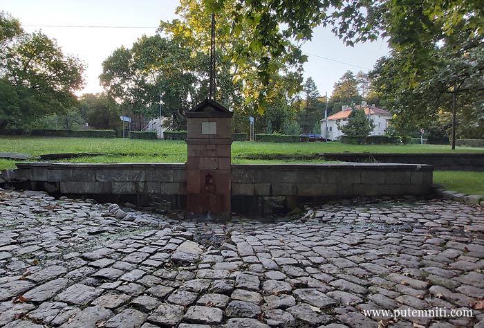 Topčiderski park deo sa Miloševom česmom