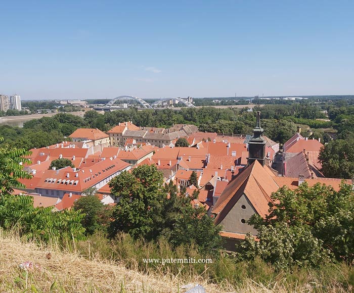 Petrovaradin, krovovi